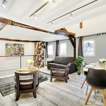 Authentic - 1br-6p - Center Apartman *